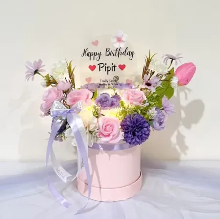 Bloom Box Akrilik Ucapan Ulang Tahun Kaur